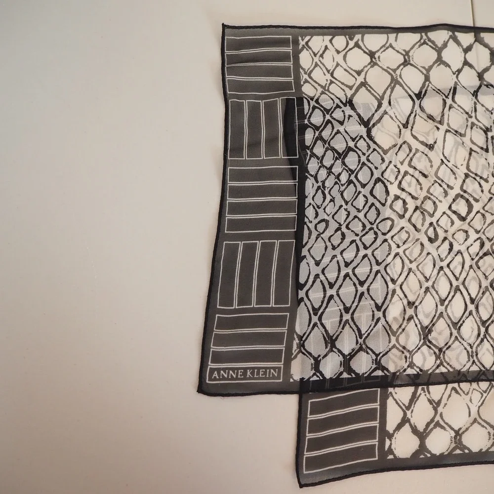 Anne Klein 100% Silk Scarf Oblong Black & White Geometric Animal Print 11" x 53" - Picture 2 of 10